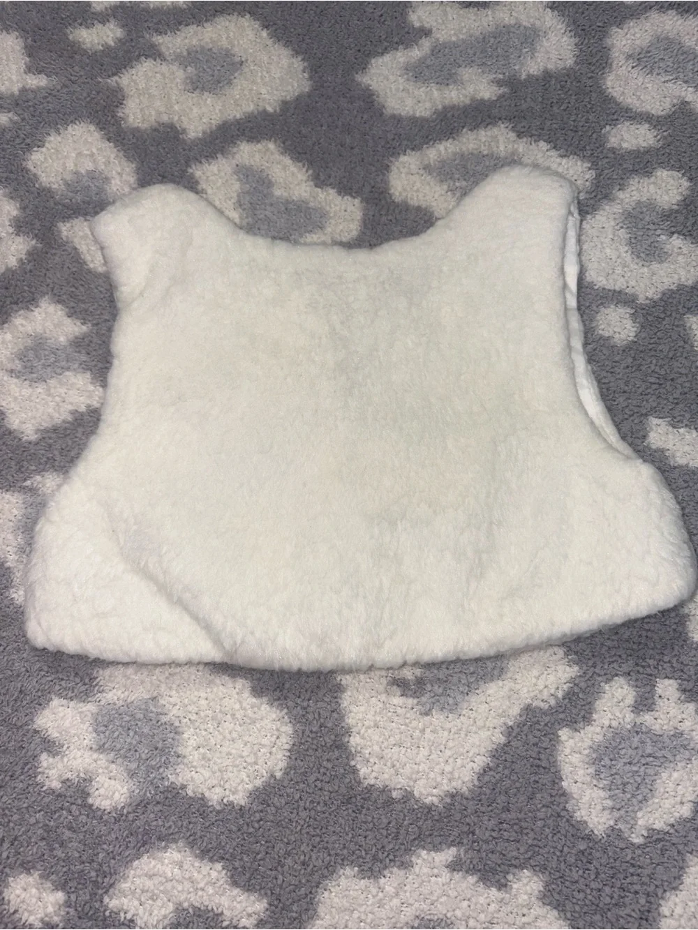 Tahari White Faux Fur Vest